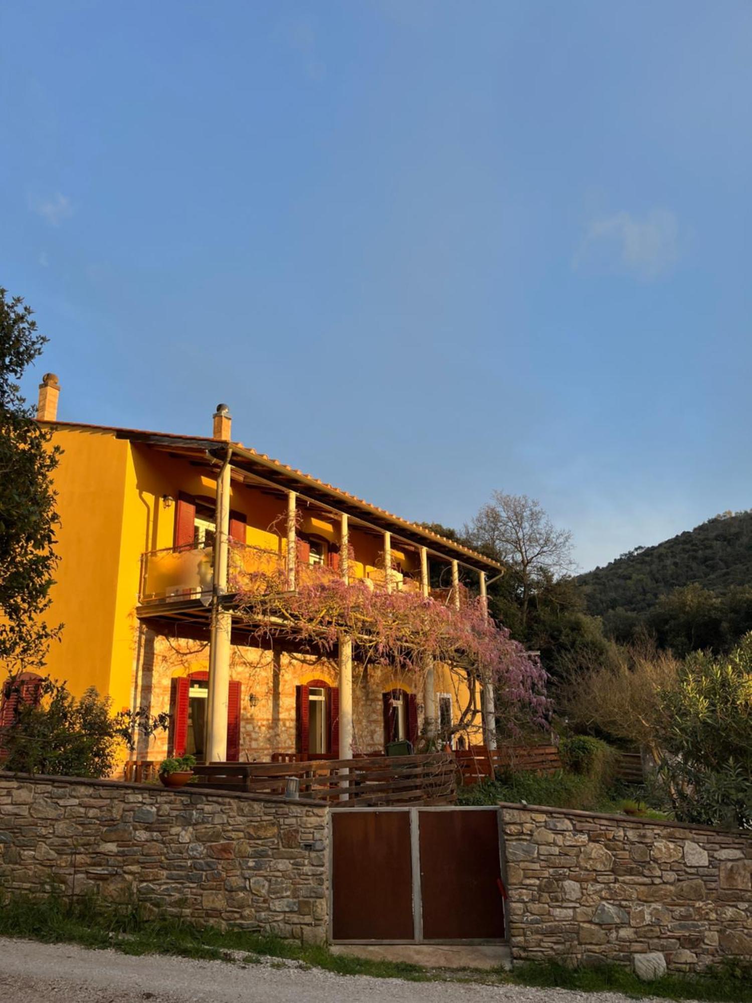 B&B La Fucinaia Pet Friendly Adults Only Campiglia Marittima Exterior photo